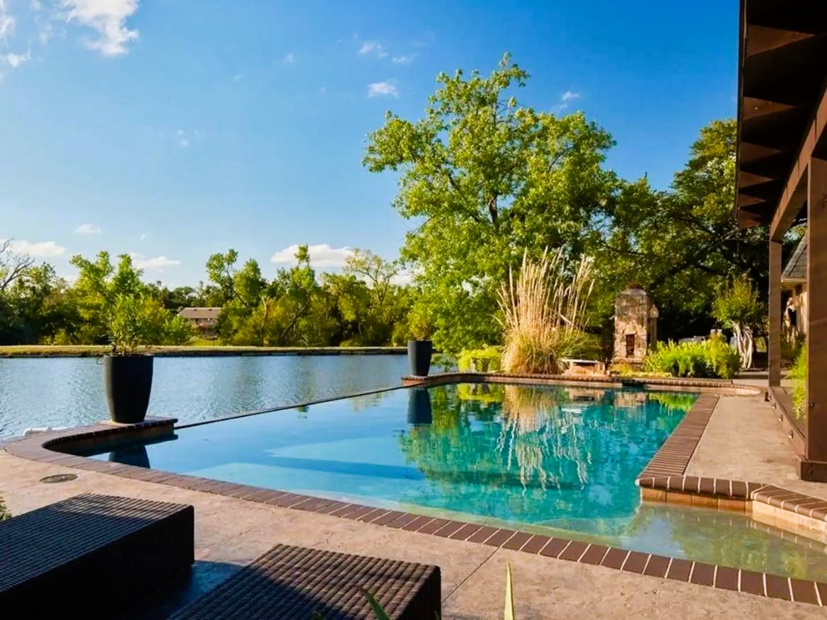 13 of the Dreamiest Waterfront Rentals in the South - Waterfront Condo Rentals With Fire Pit