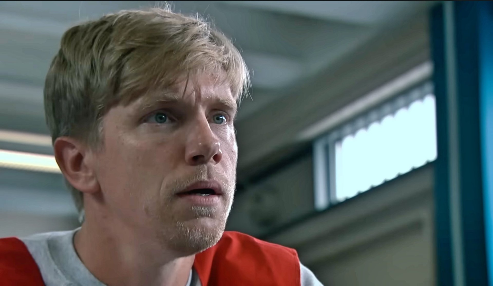 Robert urged Victoria to keep John away from Aaron as he recovers (Picture: ITV)