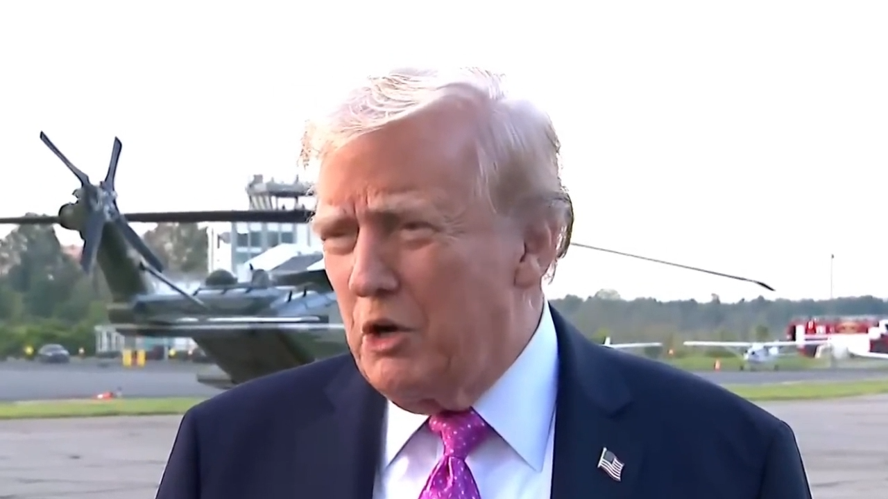 '300 Million People Died Last Year' Trump Makes A Fool Of Himself(02)