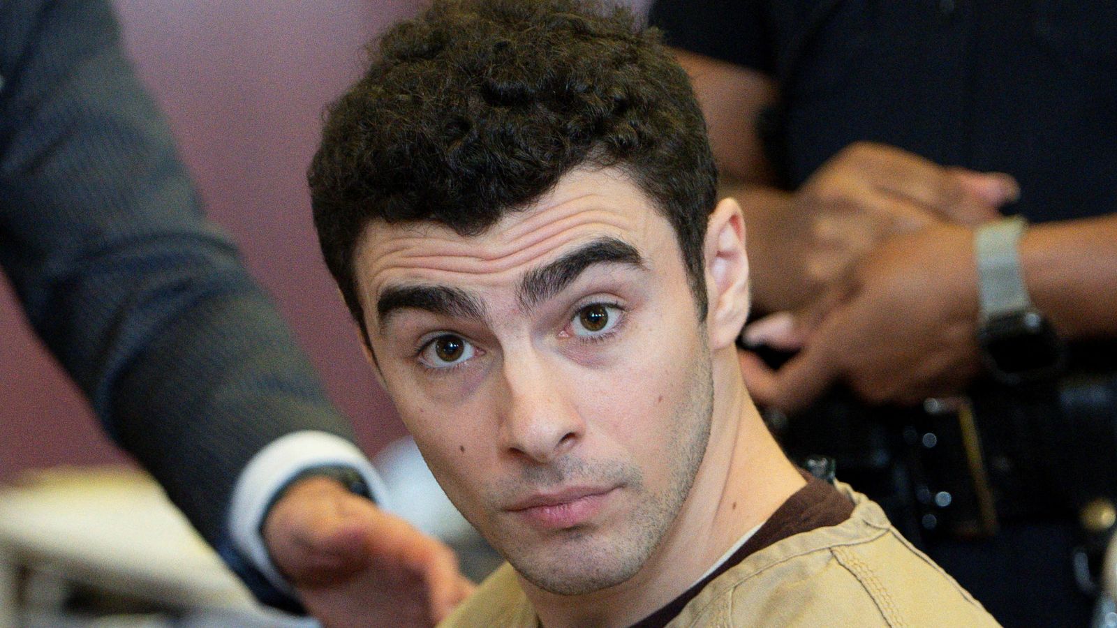 Luigi Mangione terrorism charges dropped(02)