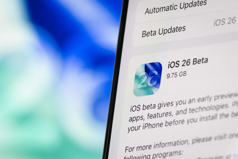 iPhone users are raging over new iOS update — claiming it drains ...