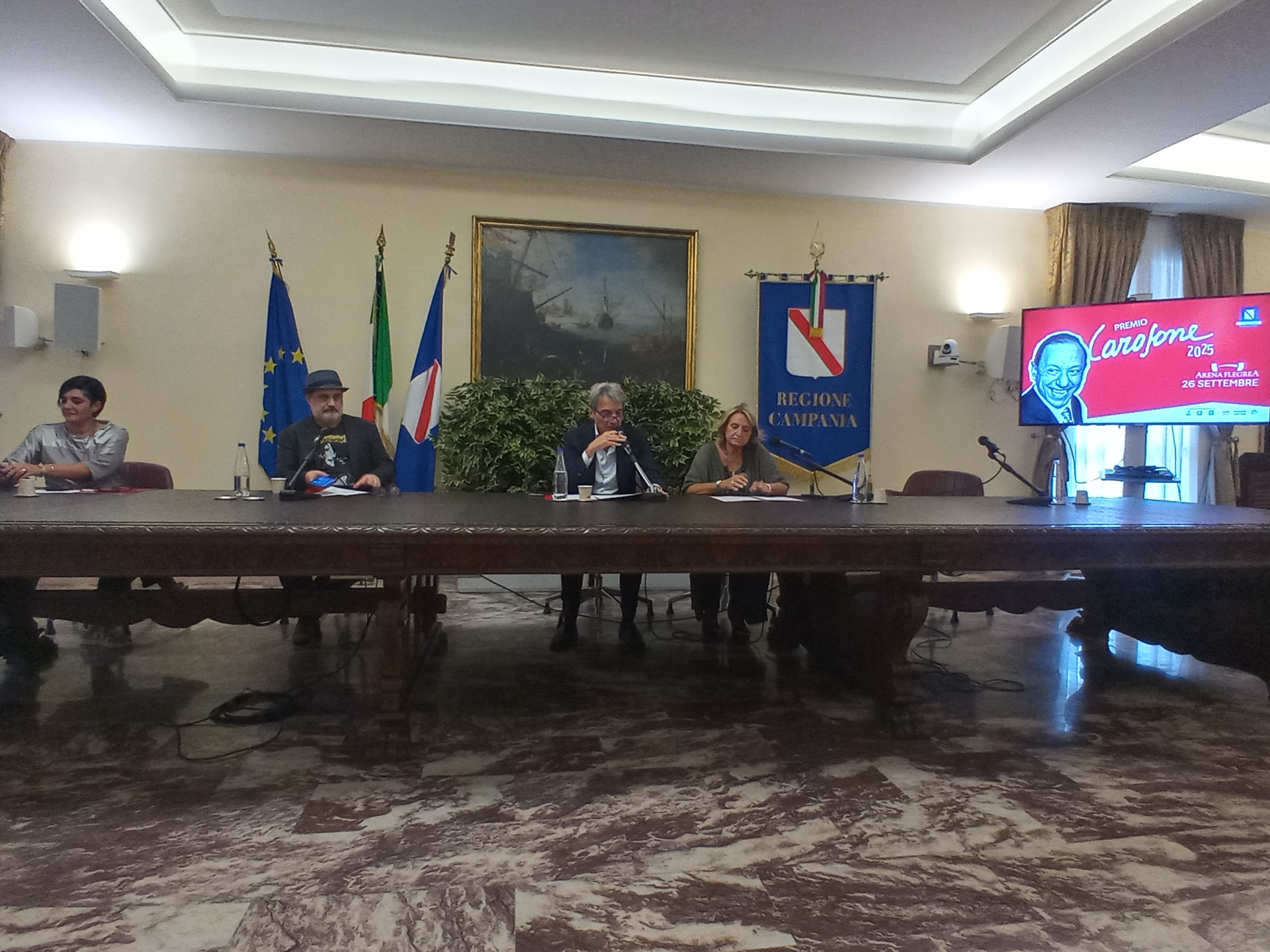 Premio Carosone, l'omaggio ad uno dei pi&ugrave; grandi artisti