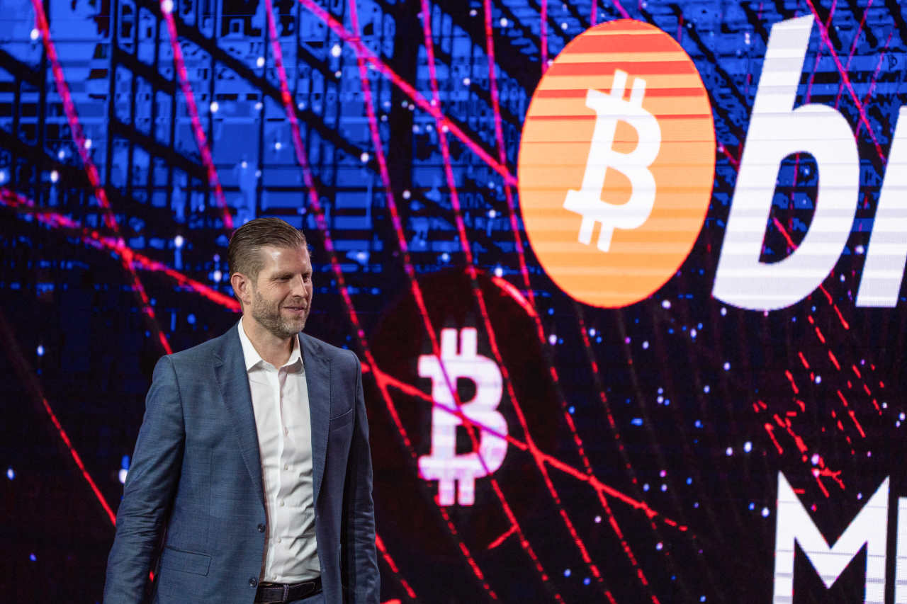 American Bitcoin, ondersteund door Eric en Donald Trump Jr., sluit zich aan bij het drukke crypto -veld