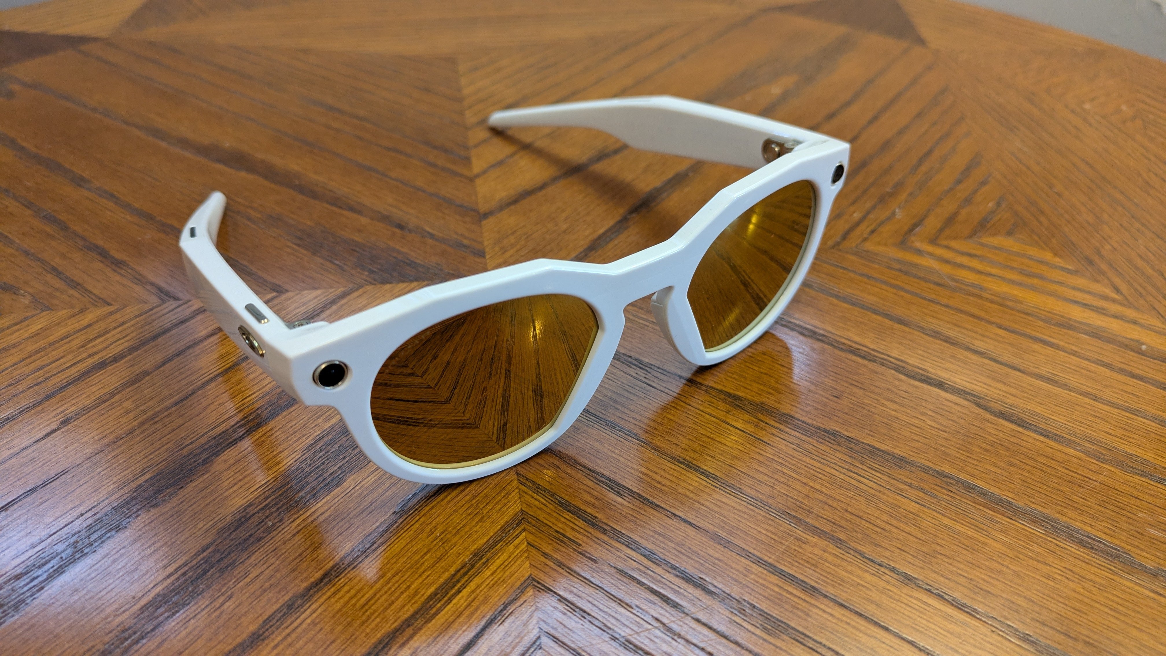 Meta's Smart Glasses With Display Leaked Ahead of Connect Event