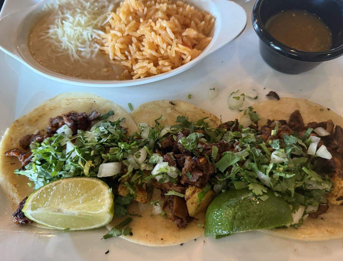 Picture of Former Kansas City area Applebee's reopens as Mexican restaurant