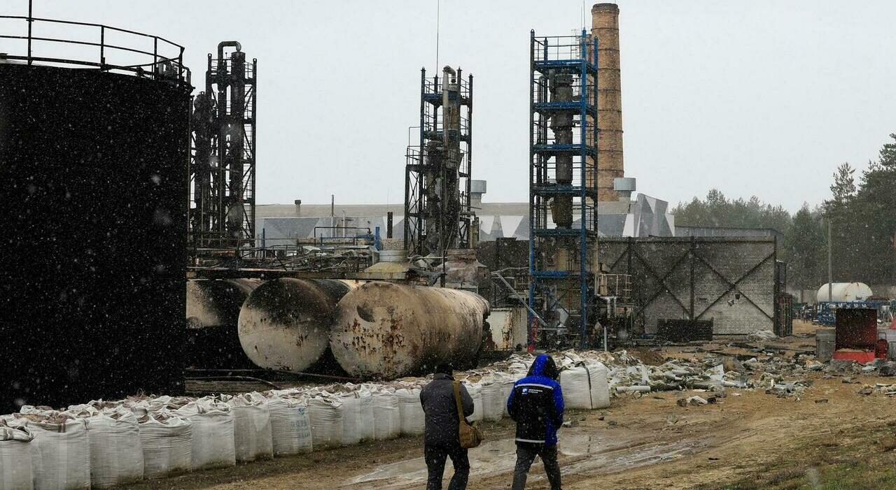 Economia Russa Il Duro Colpo Degli Attacchi Alle Raffinerie Mosca Si 