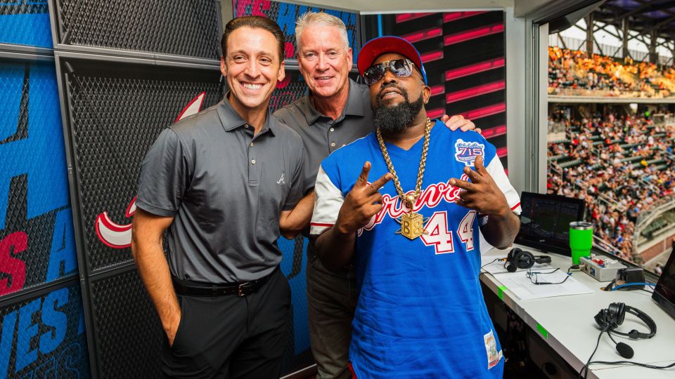 Meet the man behind the voice of the Atlanta Braves and that insanely ...