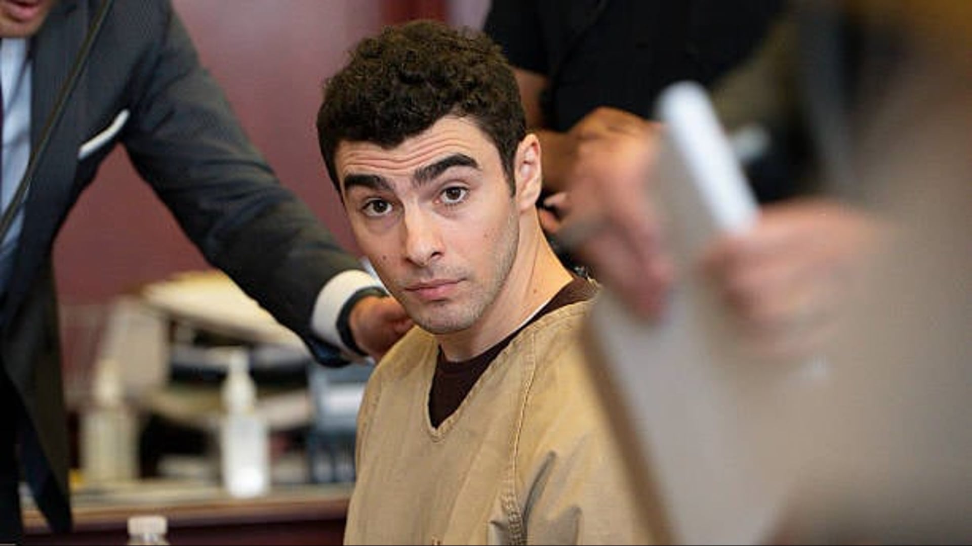 マイケル・チッティ判事がカルメロ・アンソニー被告の再審請求を棄却、実刑判決を維持