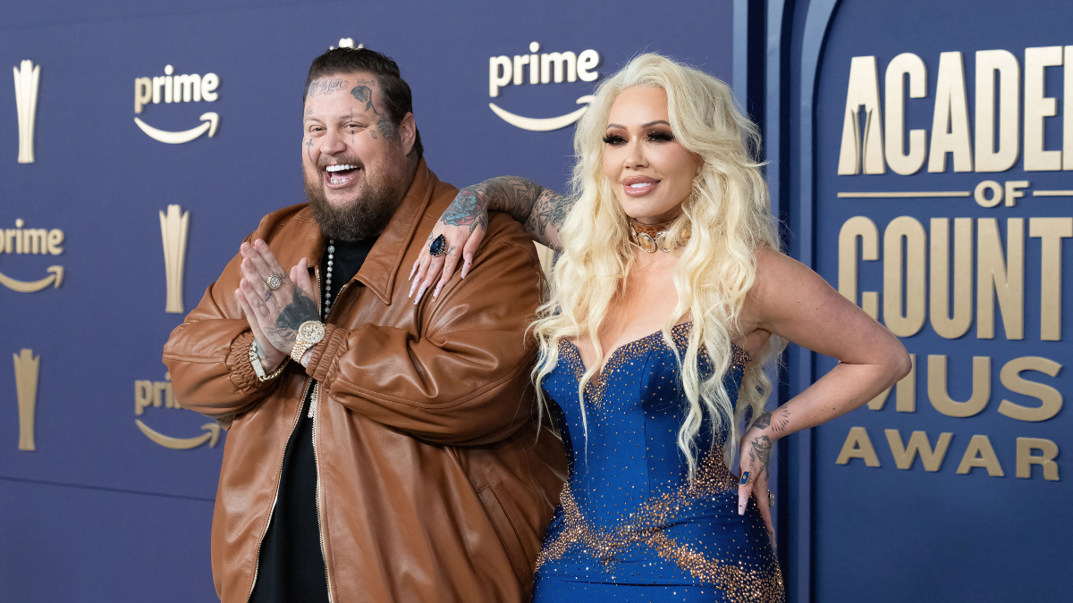 Bunnie Xo To Reveal 'Unfiltered, Unapologetic' Story Of Her Life In Memoir