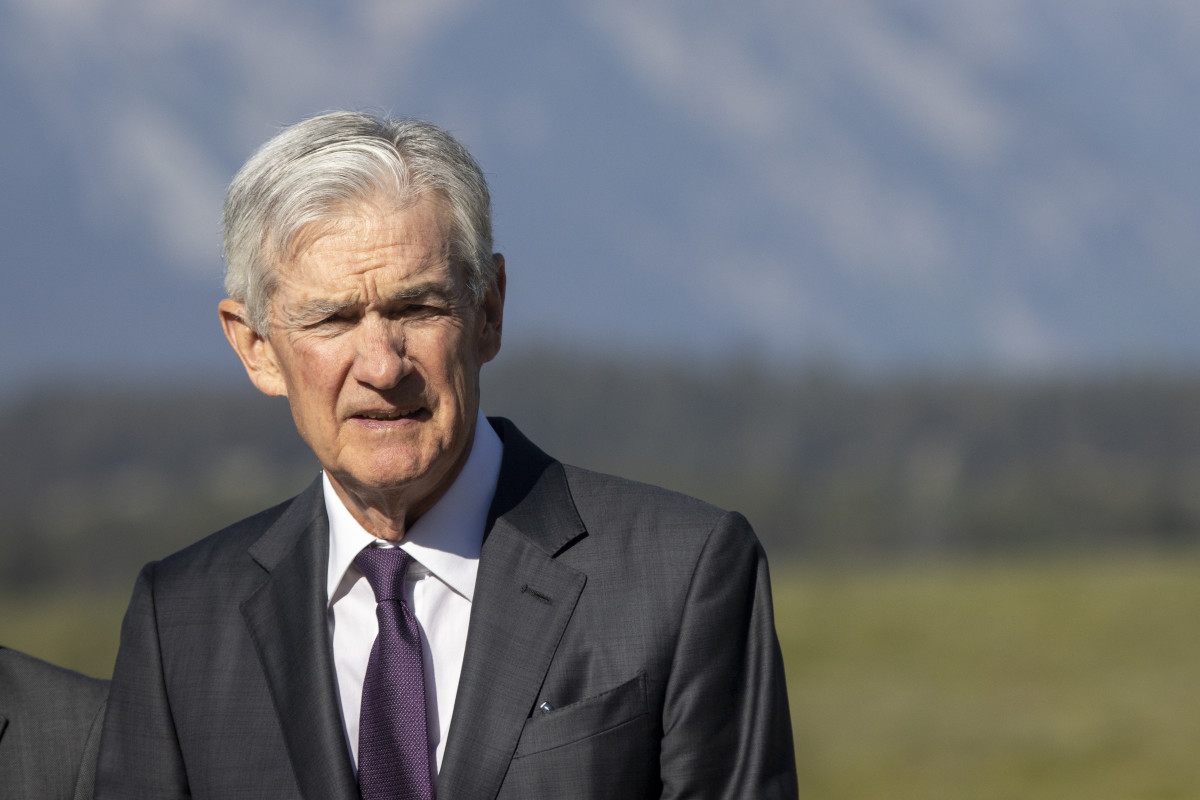 Fed rate cut odds collapse 60% after missing jobs data