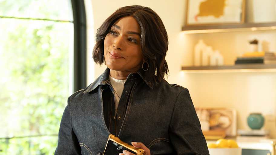 911 season 9 premiere date, cast updates, and everything to know(00)