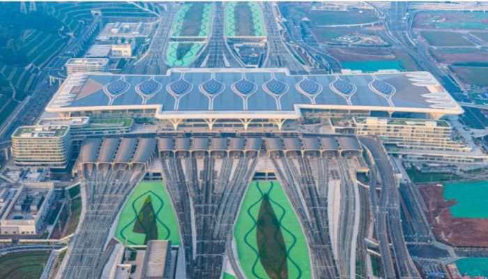  A Railway Station Or A City? China's Chongqing East Becomes World’s Largest, Spanning 170 Football Fields 