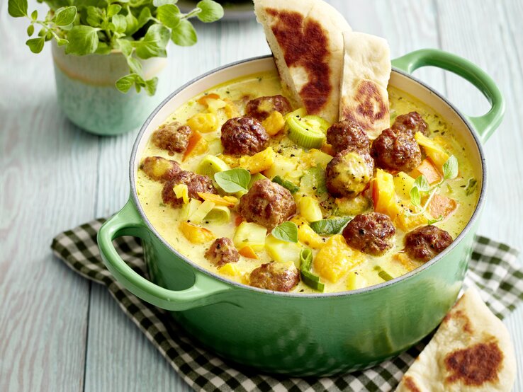 Hackbällchen-Kürbis-Eintopf: Kürbis-Rezept für den Herbst
