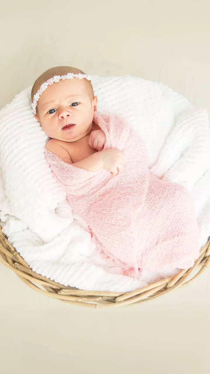 10 unique baby girl names with letter R