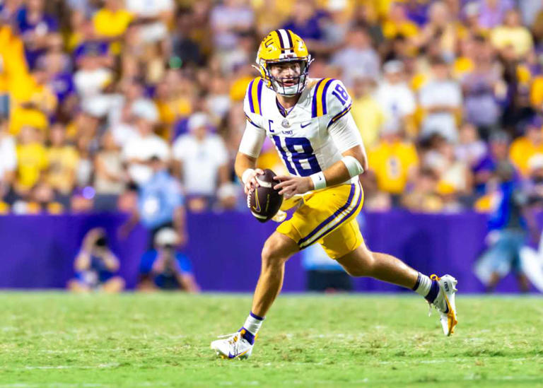 LSU QB Garrett Nussmeier's Gesture After Being Benched Draws Attention