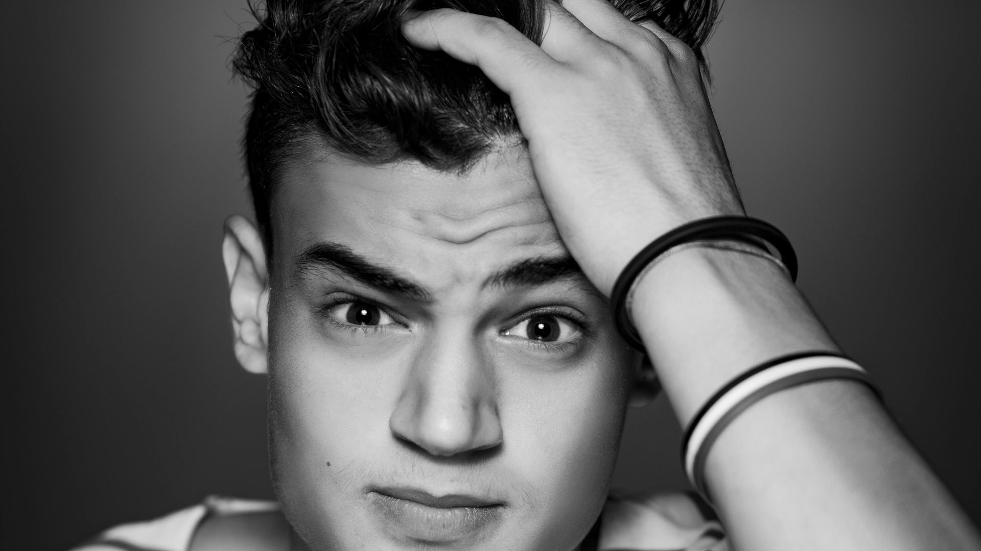 Losing Your Hair? 20 Science-Backed Remedies For Male-Pattern Baldness ...