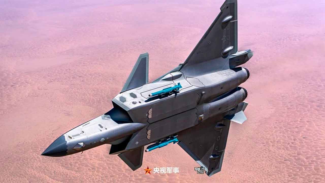 Angkatan Udara Tiongkok Tampilkan Pesawat Tempur Canggih J-20 dan J-16