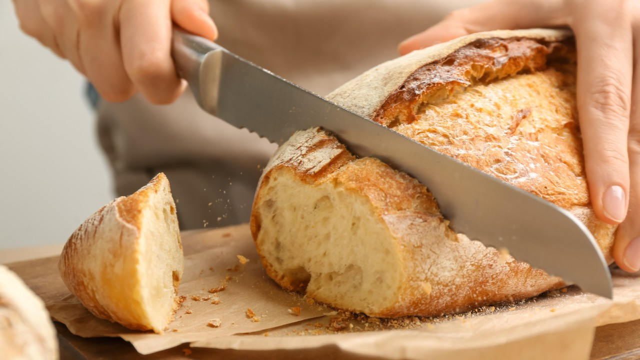 Poucos sabem, mas aprendi com a minha avó: esse hábito comum pode ...