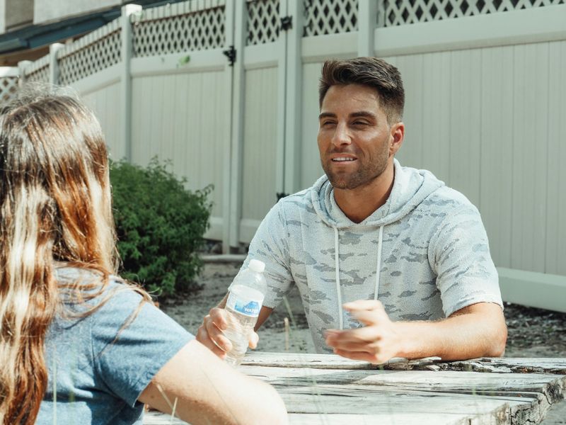 10 Everyday Conversation Mistakes You're Probably Making Without