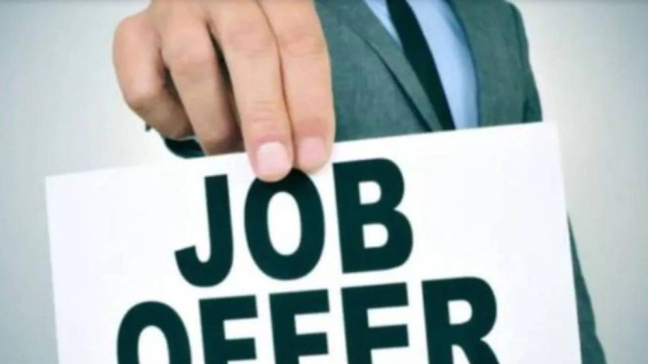 ‘Not employee-friendly': Software engineer turns down Rs 72 LPA job offer, sparks debate