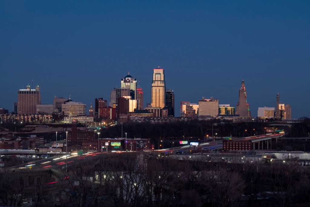 Kansas City Council repeals Border War Truce ordinance after Missouri ...