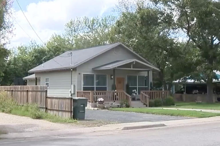 Texas congressional staffer dead after catching fire at home — and