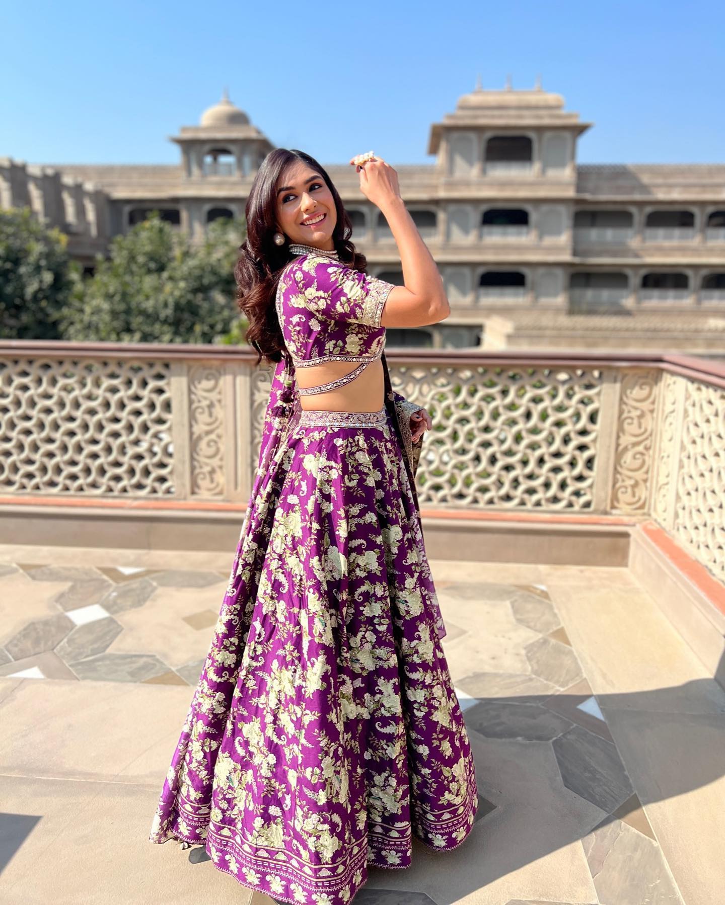 mrunal thakur lehenga