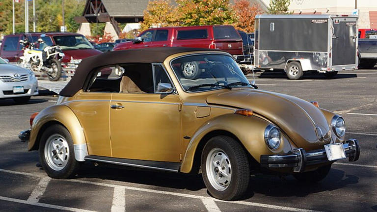 10 vintage cars that became icons without trying