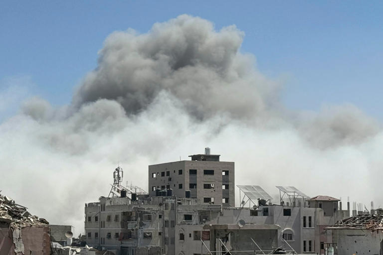 Bombardeo Israelí. Foto: EFE/EPA/ABIR SULTAN