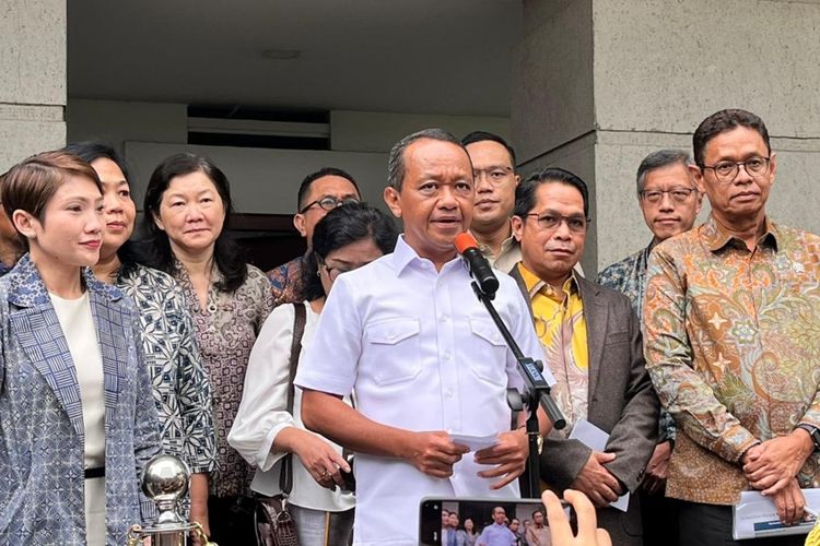 BBM di SPBU Swasta Mulai Habis, Bahlil Umumkan Impor akan Tiba dalam 7 Hari