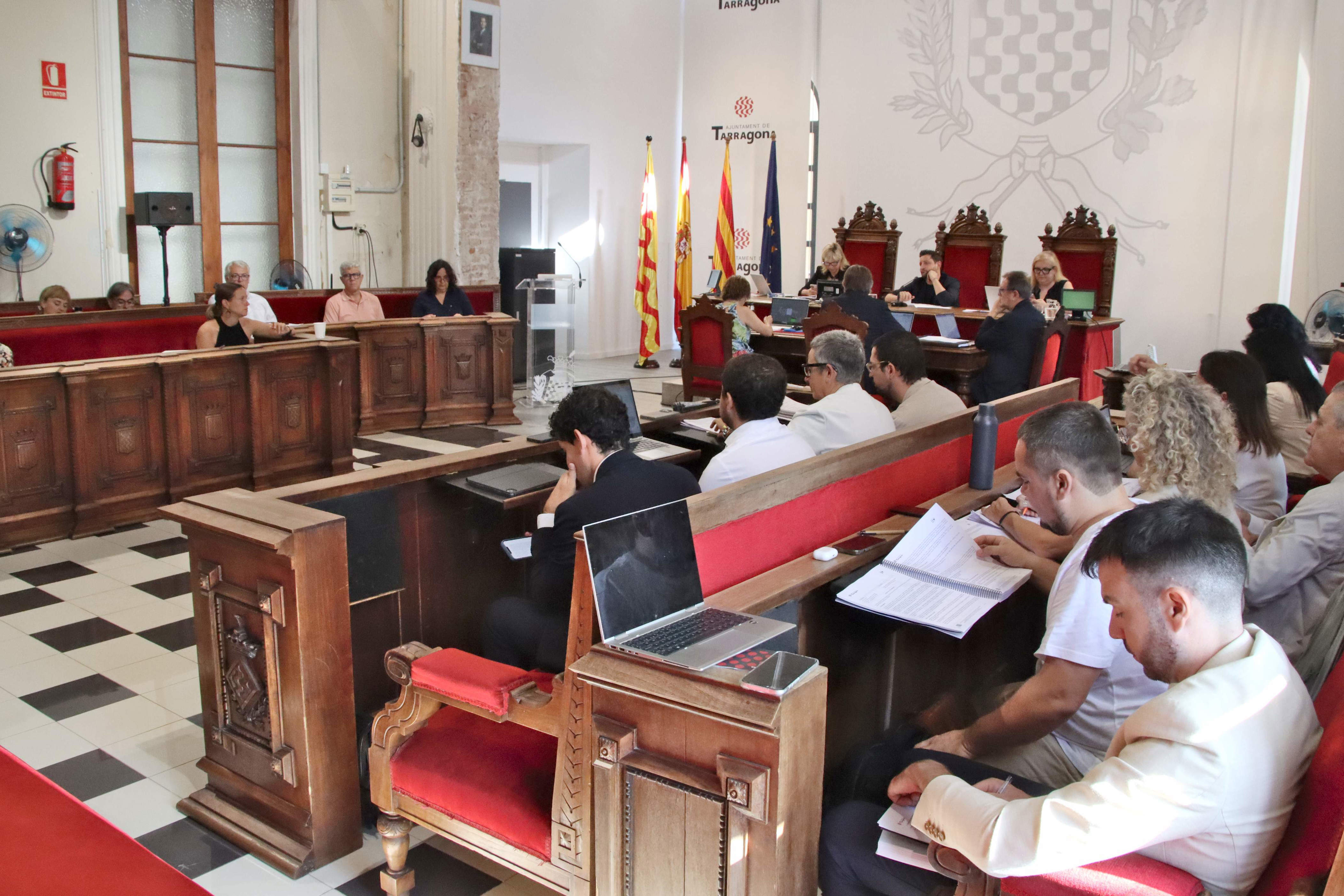 El ayuntamiento de Tarragona aprueba los presupuestos con PSC, Junts y ...