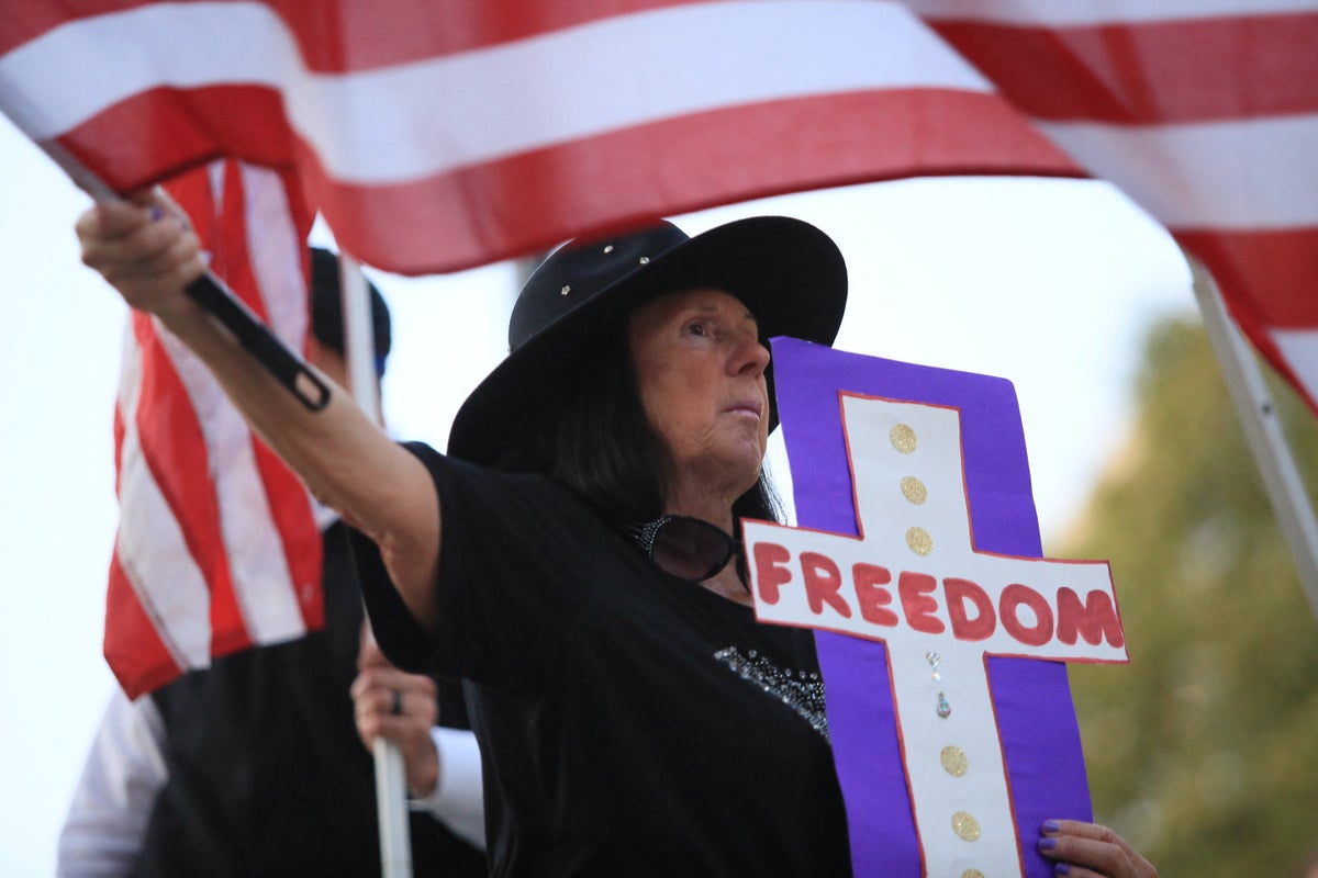 Grim news for Trump on economy, immigration, and crime as Republicans ...