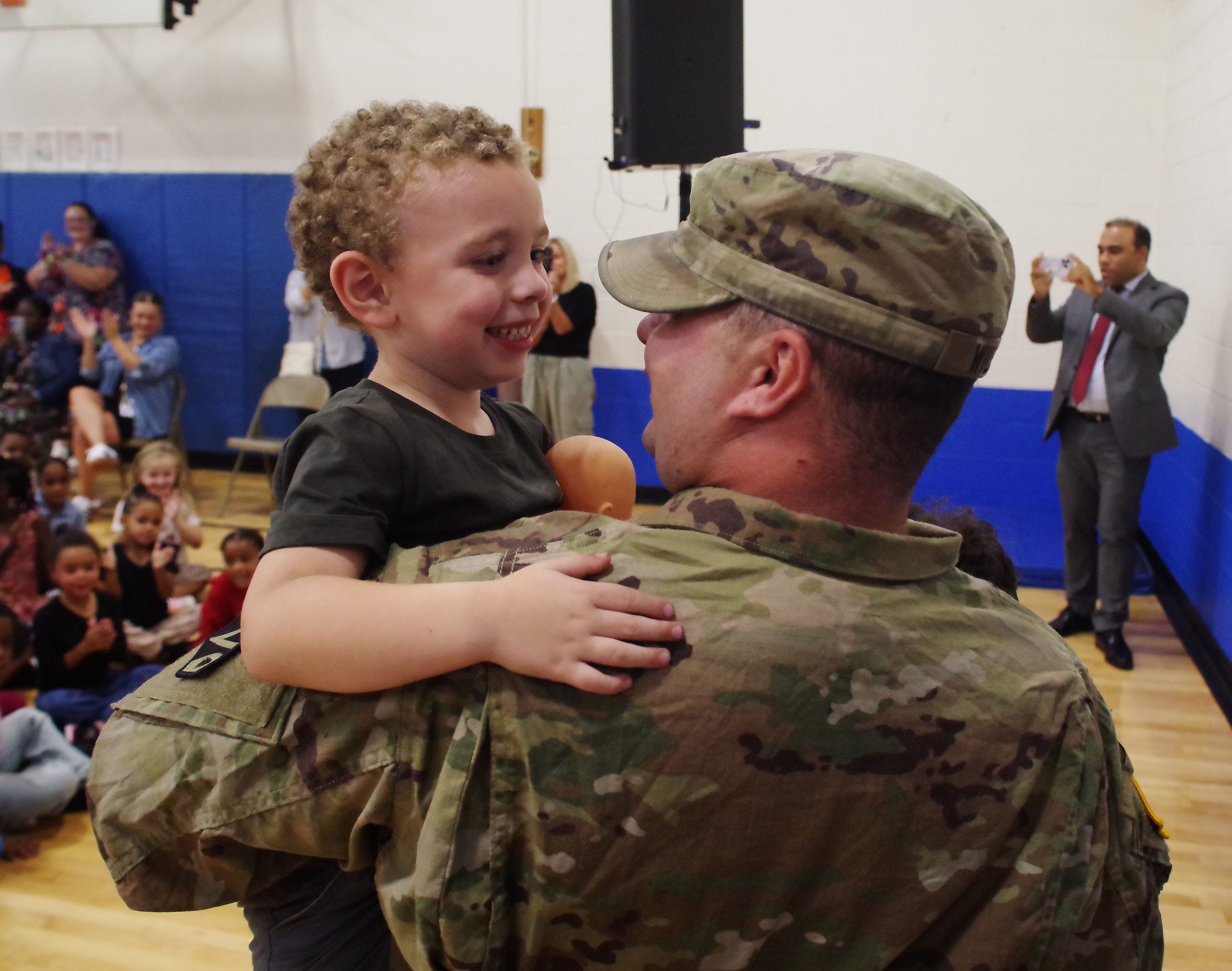 'Greatest thing ever': Watch Brockton soldier surprise 2 young sons ...