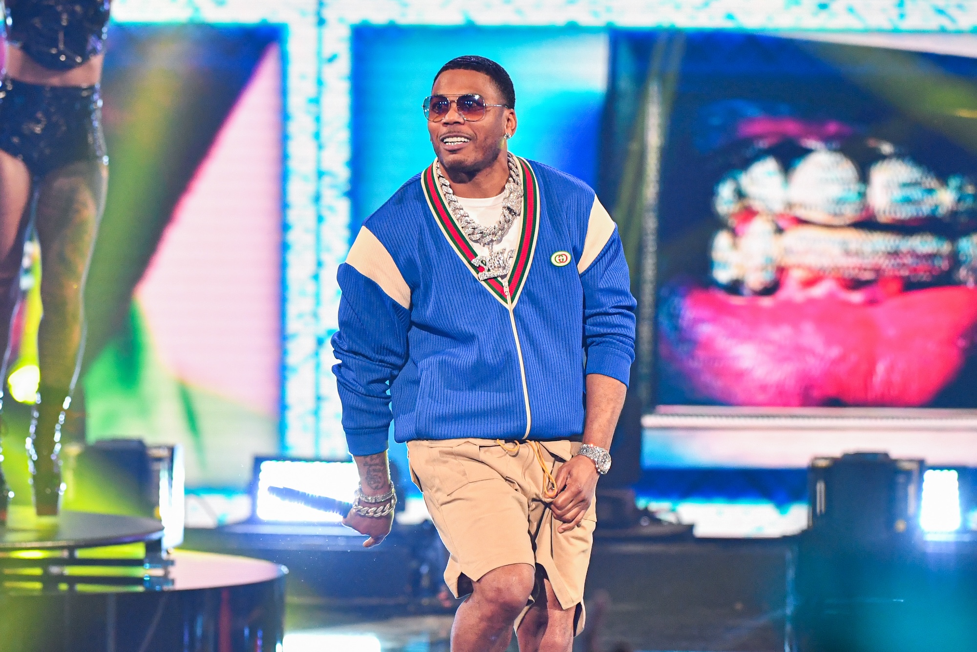 Rapper Nelly Denies Security Guard's Shoving Claim Watch the Video