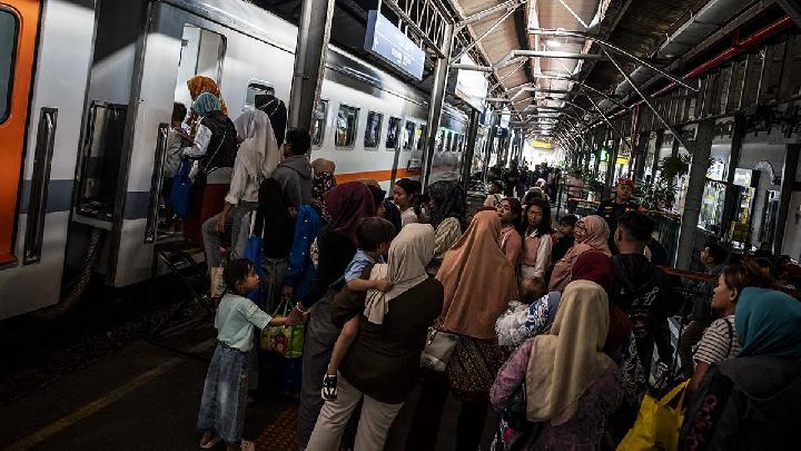 2.324 Tiket Kereta Ludes dalam 1 Jam saat Flash Sale