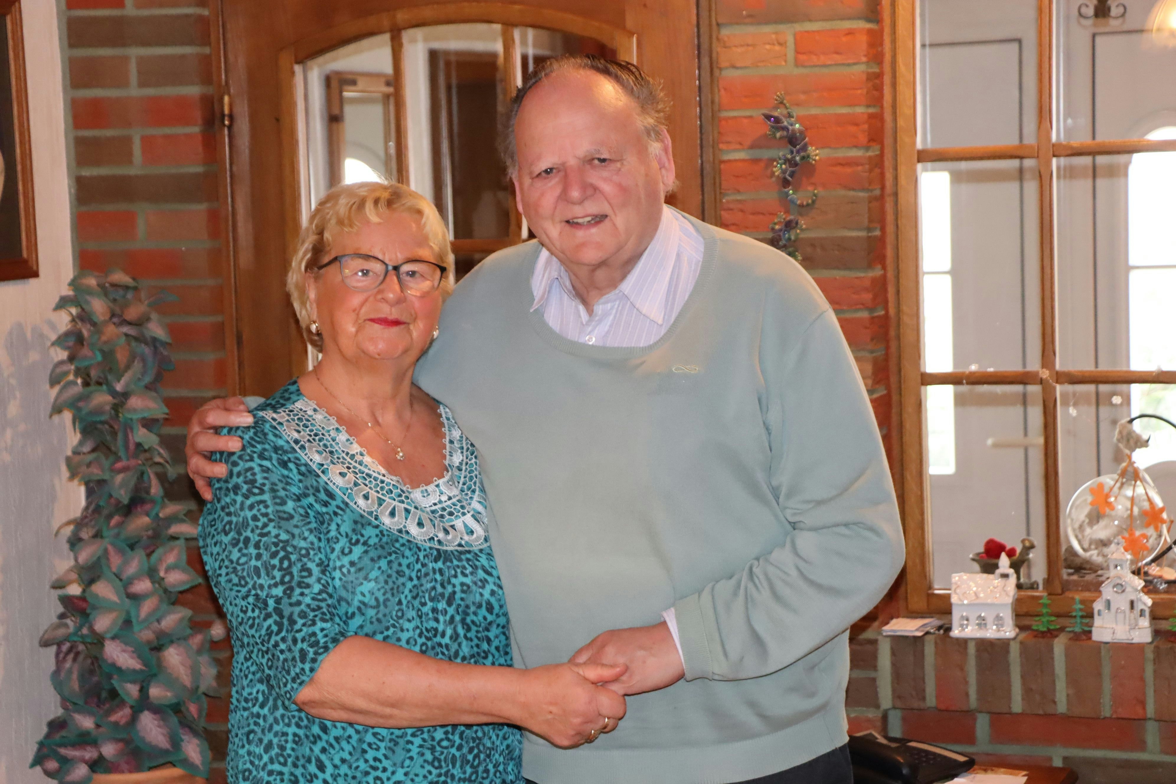 „Er sah aus wie Elvis“: Christine und Manfred Rothermund aus Wesseling ...