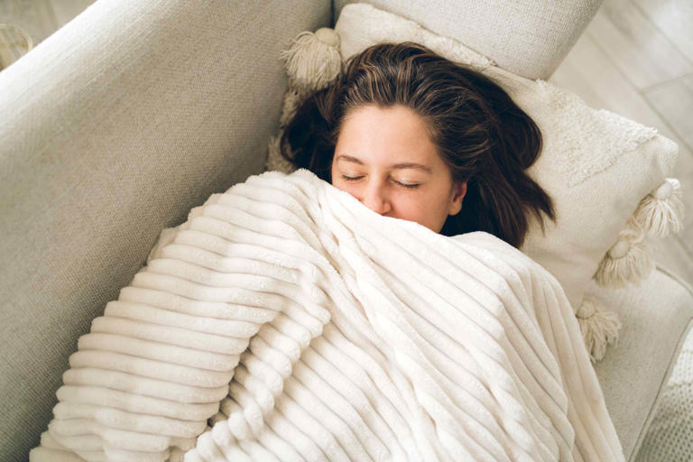 What Happens to Your Body When You Sleep in a Cold Room Every Night