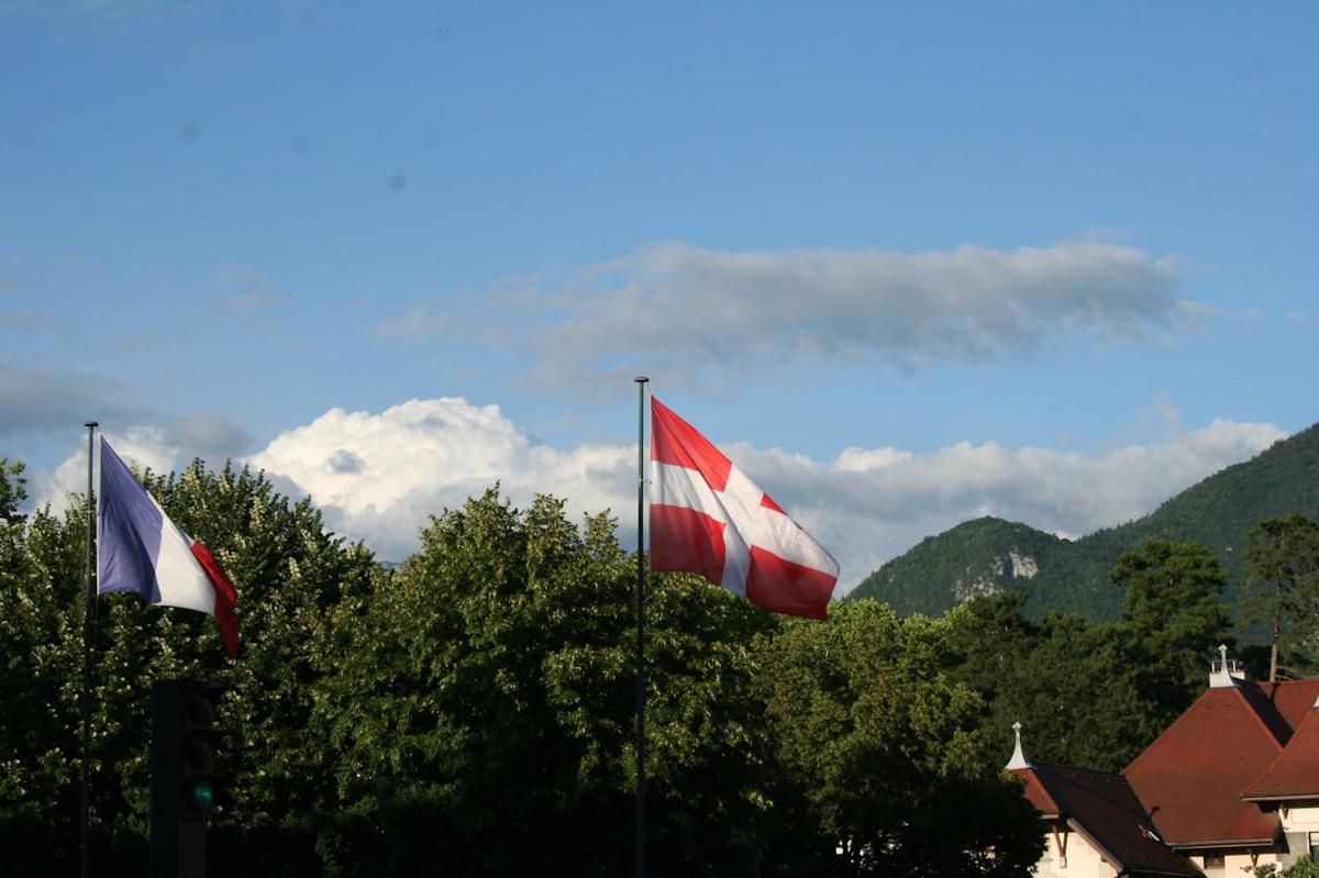 5 Keunggulan Swiss yang Membuatnya Tujuan Investasi Aman Dunia