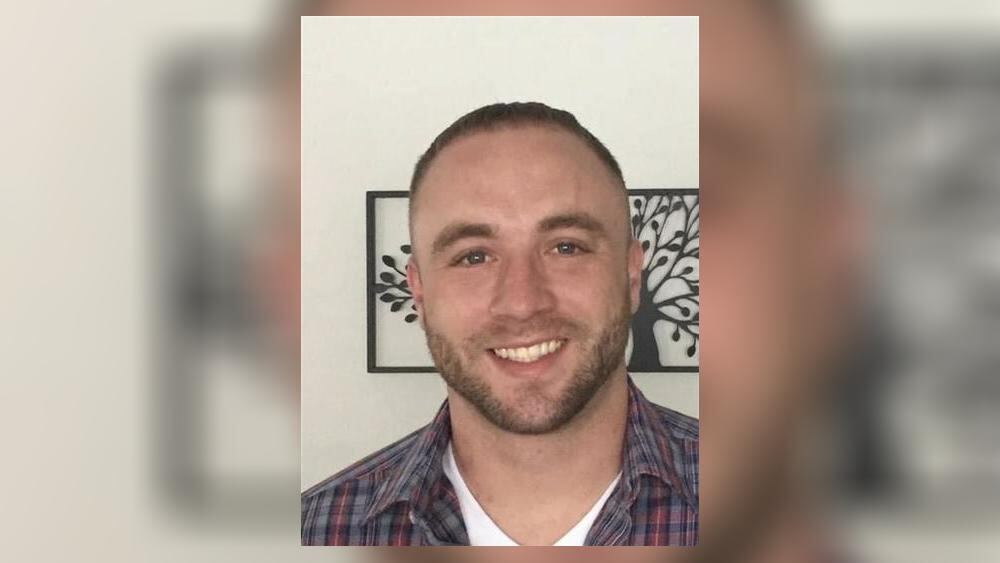 Man dies after being tased by officer during chase; officer cleared in ...
