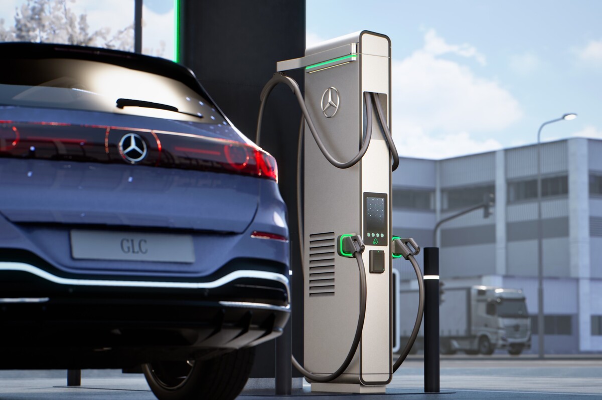 mercedes me Ladestation ladesäule schnelllader hyc-1000 alpitronic 600 kw Mercedes-Benz setzt neue Maßstäbe für das öffentliche Laden: Integration von revolutionärem High-Performance-Schnelllader in das firmeneigene Schnellladenetz mercedes me Ladestation ladesäule schnelllader hyc-1000 alpitronic 600 kw
