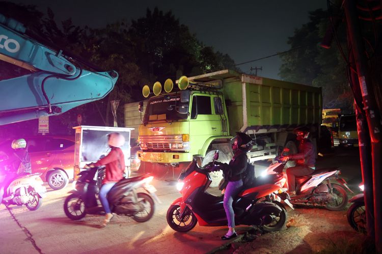 Camat Legok Beberkan Pandangan Bupati Tangerang Soal Truk Tambang di Parung Panjang