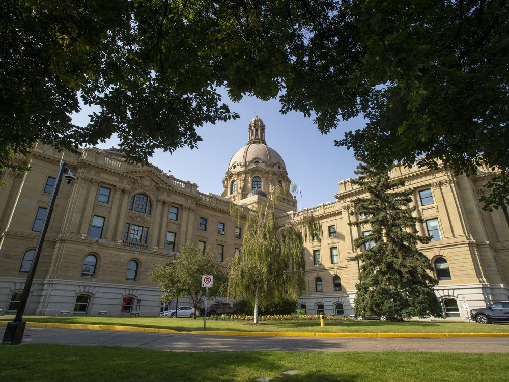 Letters: Pay bumps for some Alberta MLAs a slap in the face