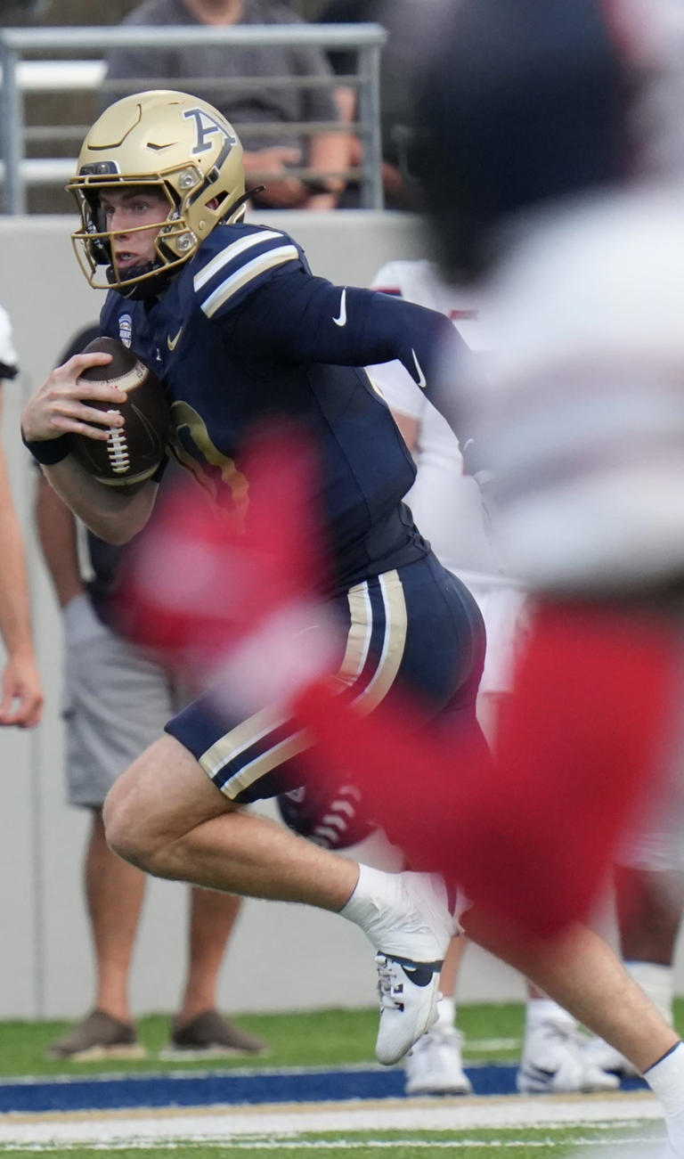 After embarrassment and soul-searching, Akron Zips football team sees ...