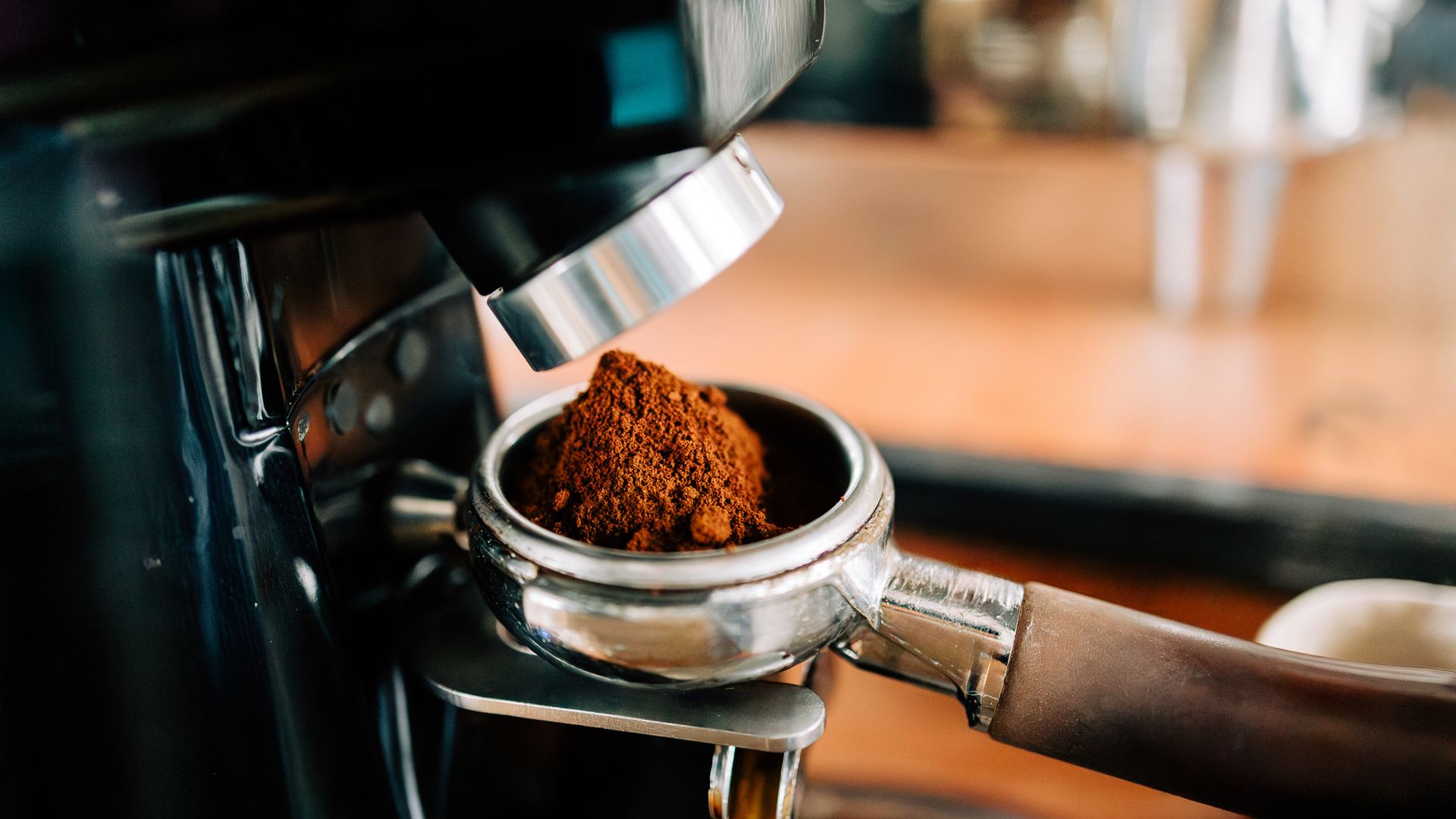Cafeteras con molinillo: te contamos por qué comprar una es invertir en ...