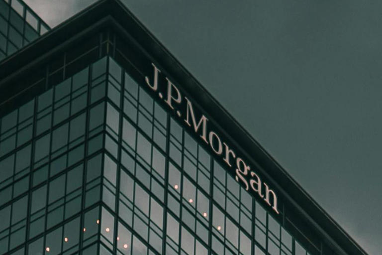 JP Morgan Epstein Scandal 2025 ©Wewe Yang: Pexels