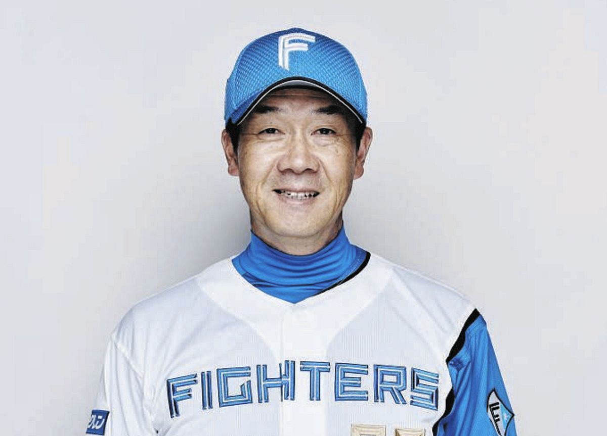 日本ハム　横尾コーチ　実使用バット 急きょ1軍合流の日本ハム・横尾コーチ バット直撃の八木コーチとの