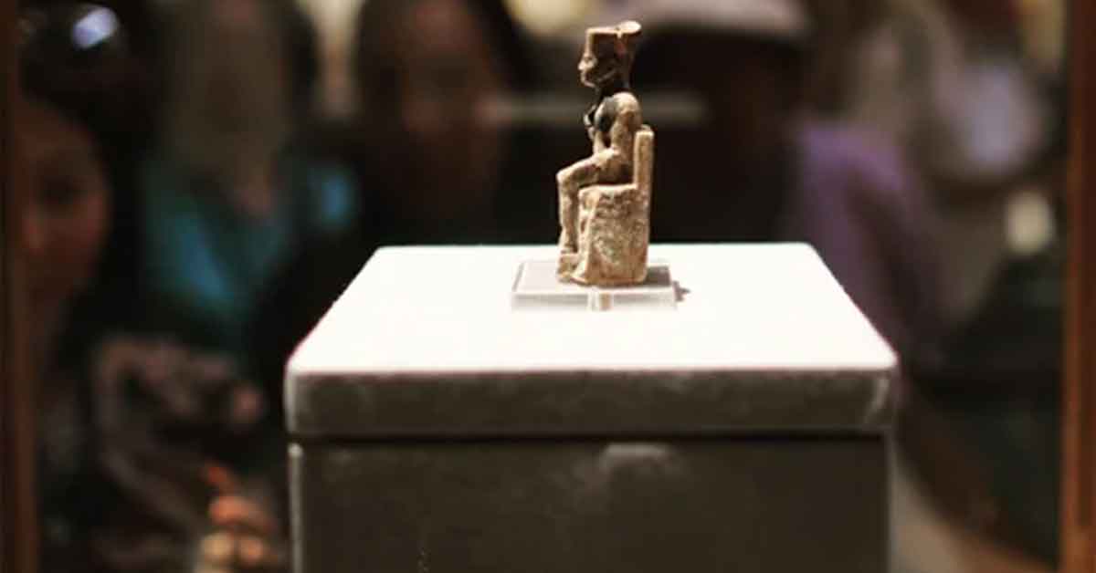 Uncovered: The Fascinating World of Kristin Archive Stories