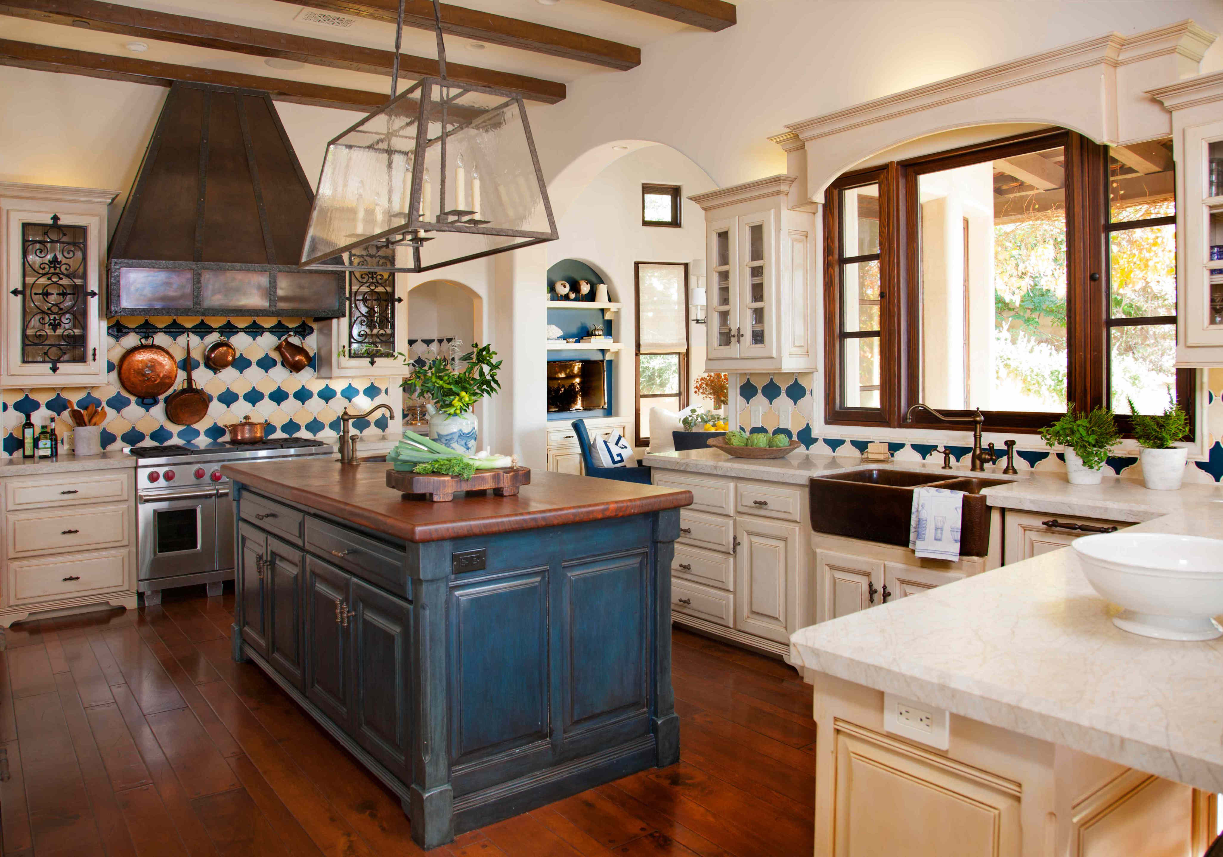 7 kitchen eyesores designers say are sabotaging your space