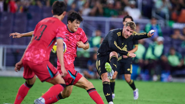 ¡Sobre la hora! Santi Giménez salva al Tri con golazo agónico para empatar ante Corea del Sur