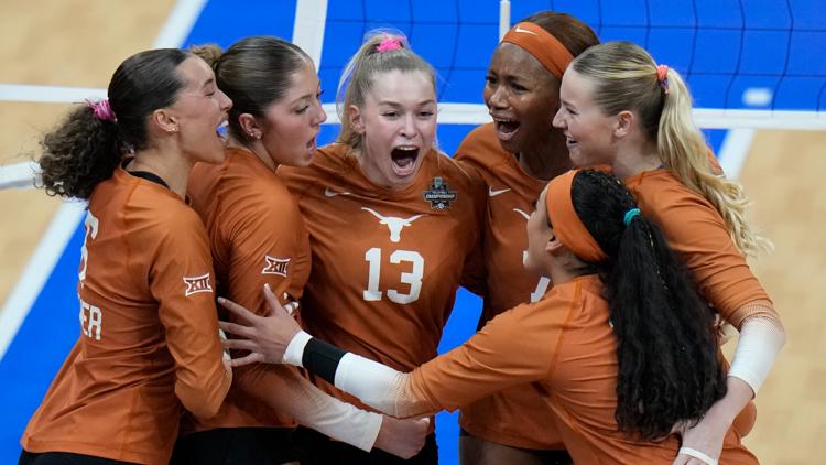 Texas Longhorns volleyball is coming to Fort Worth